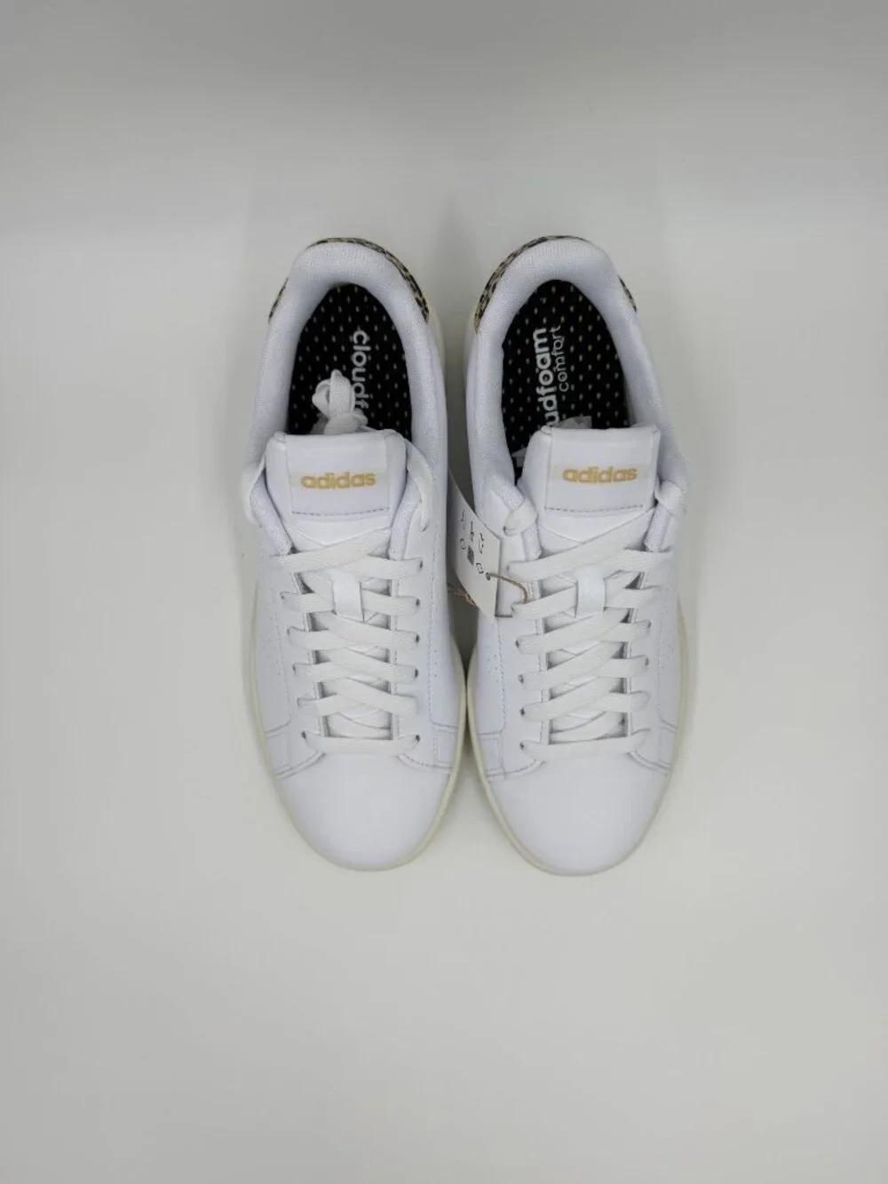 adidas Advantage White Women's Shoes - Picture 4 of 8